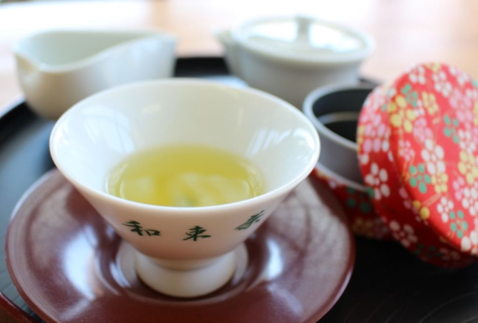 和束町観光案内所オープンイベント｢新茶のふるまい｣