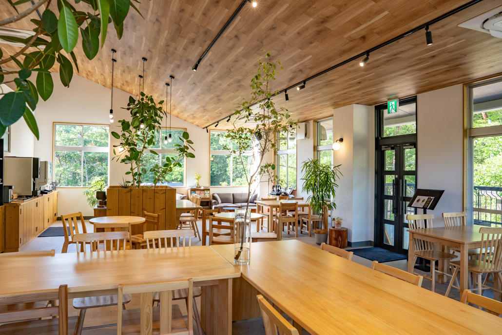 CAFE 彩 でひと休み