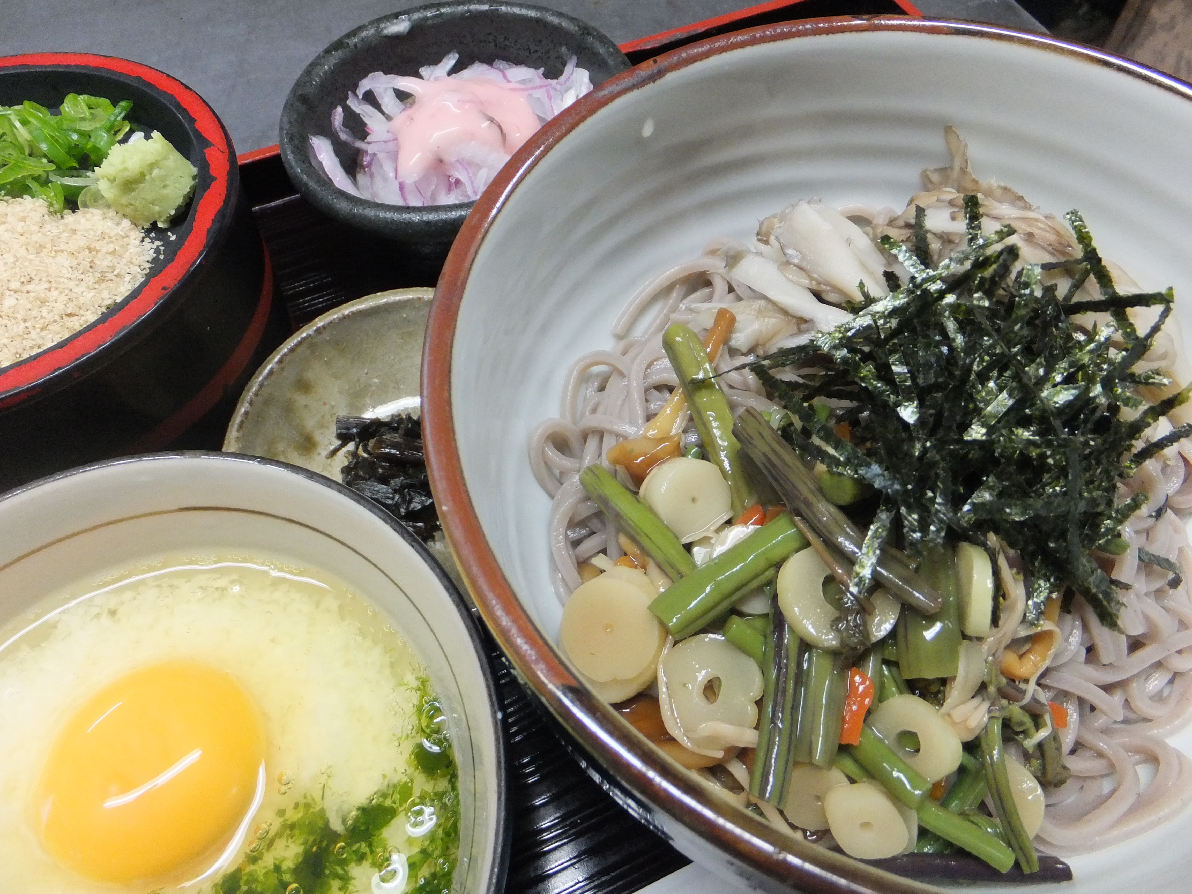 あ志び乃店（バス停「浄瑠璃寺」徒歩１分）