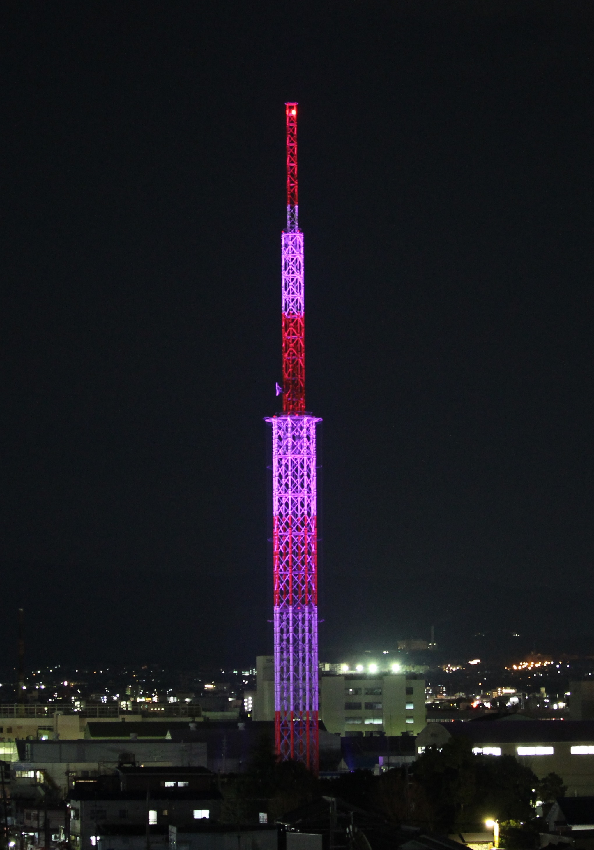 「くみやま夢タワー137」ライトアップ